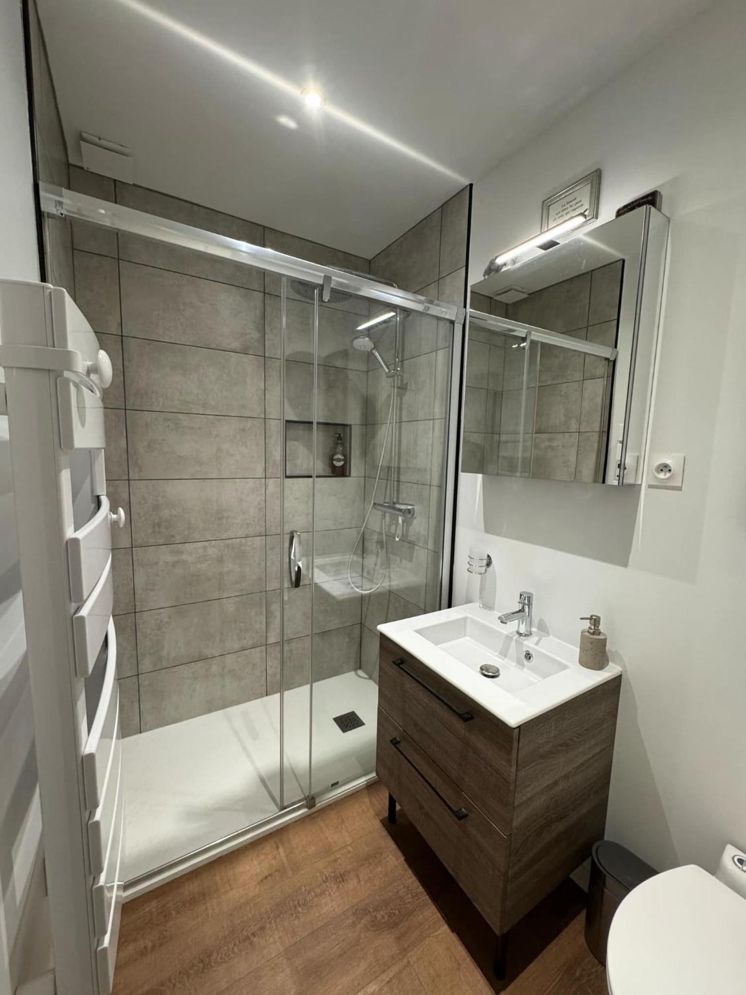 Chez Christian Et Valerie Apartment Rocbaron Ngoại thất bức ảnh